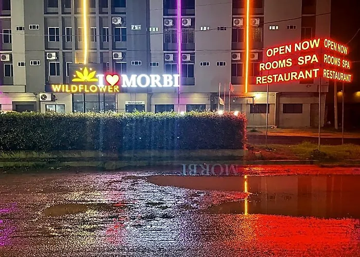 Hotel Wild Flower Morbi