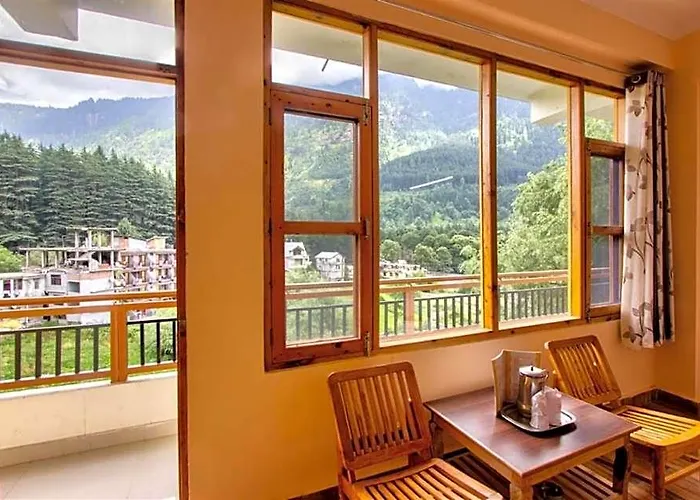 Goroomgo J J Regency Manali