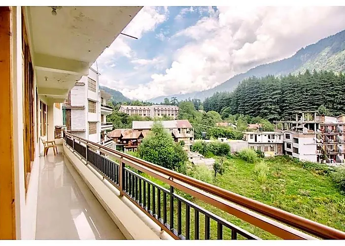 Goroomgo J J Regency Manali