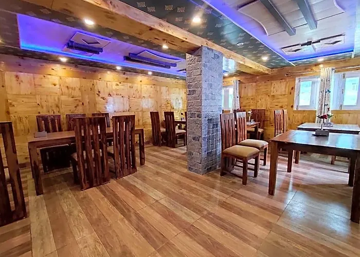 Hotel Sonamarg Inn