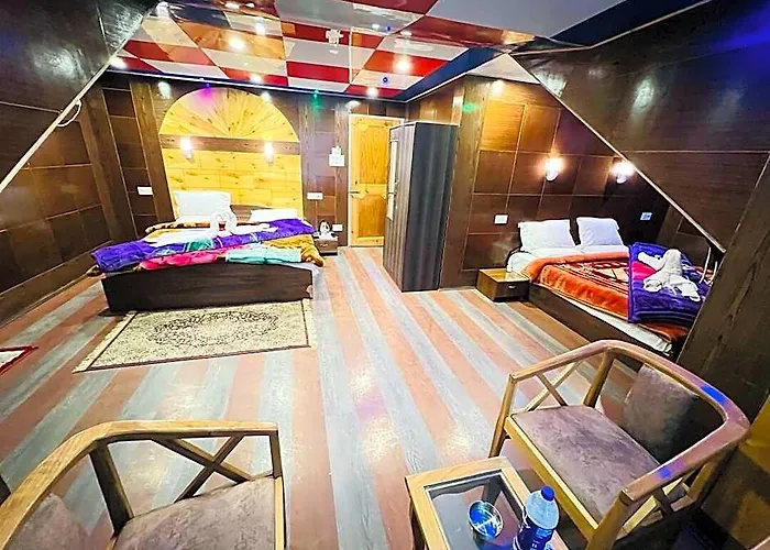 Hotel Sonamarg Inn