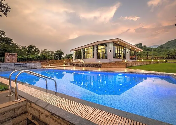 Hillrock Resort & Villas, Karjat Neral