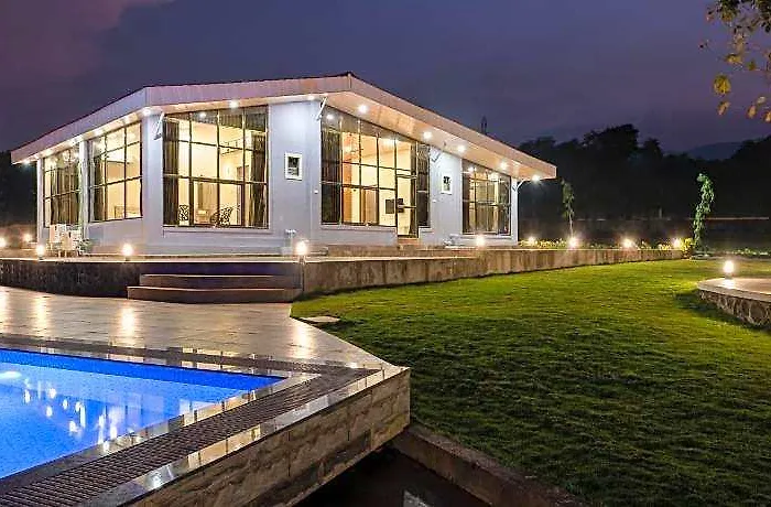 Hillrock Resort & Villas, Karjat Neral