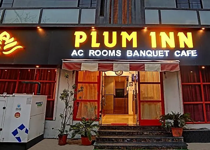Treebo Trend Plumn Inn Indore