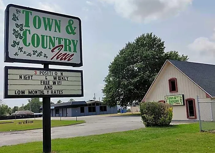 Town And Country Inn Rogers