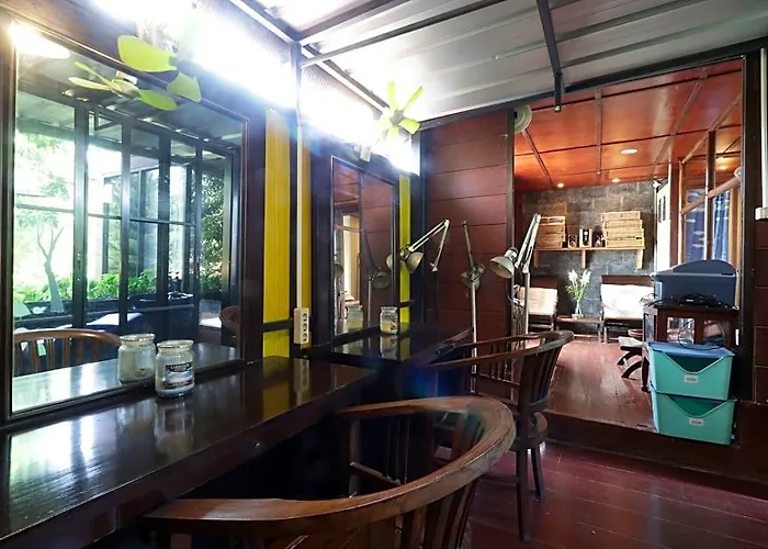 Nila House, Sharia Family Home Stay By Zuzu Jakarta