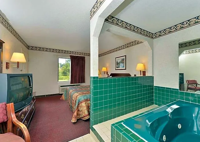 Quality Inn Lake Park
