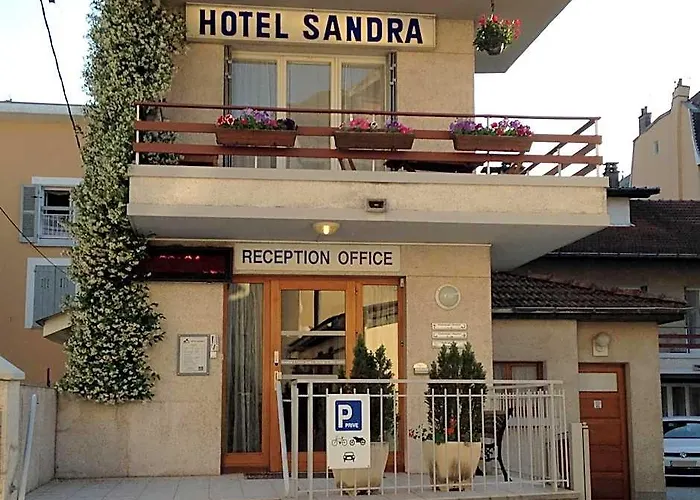 Hotel Sandra Vizille