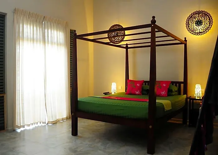 Hibiscus Villa Unawatuna