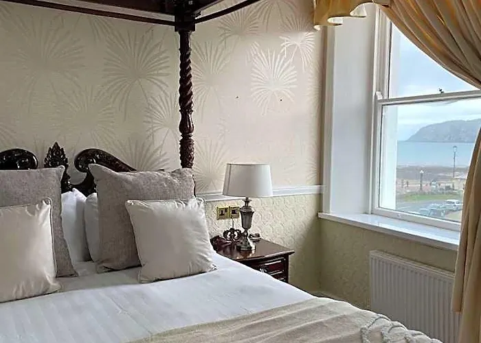 Montclare Hotel Llandudno