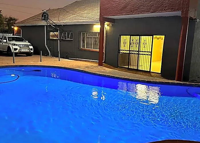 L-Pack Primrose Hotel Germiston