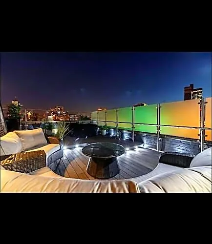 Aparthotel Swan Street Townhouse Hot Tub & Roof Terrace Mánchester