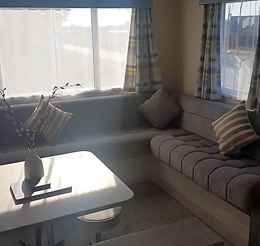 Kingdom Holiday Park - Parrot Millom