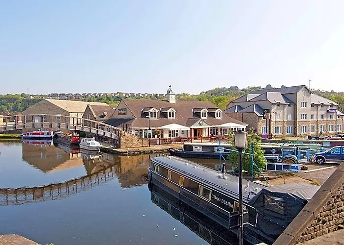 Premier Inn Huddersfield Central
