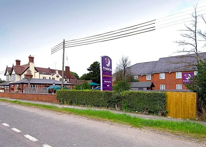 Premier Inn Swindon North