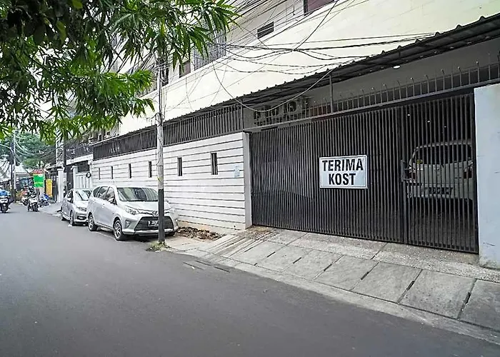 Koolkost Near Universitas Binus Anggrek Jakarta