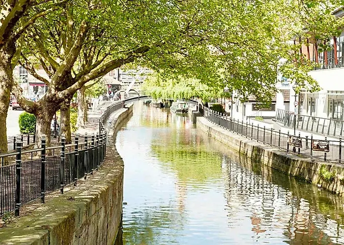 Premier Inn Lincoln City Centre
