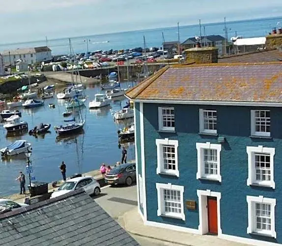 Hive Townhouse Hotel Aberaeron