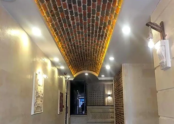 Mıdyat Ladınos Otel
