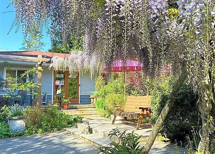 Wisteria Guest House Ganges