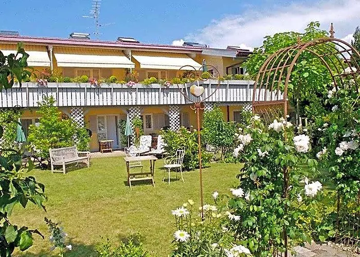 Landhotel Herzberger garni Zimmer&Ferienwohnungen Scheidegg