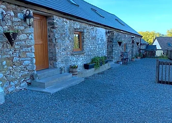 The Reindeer Retreat Daisy Double Bed & Breakfast Carmarthen