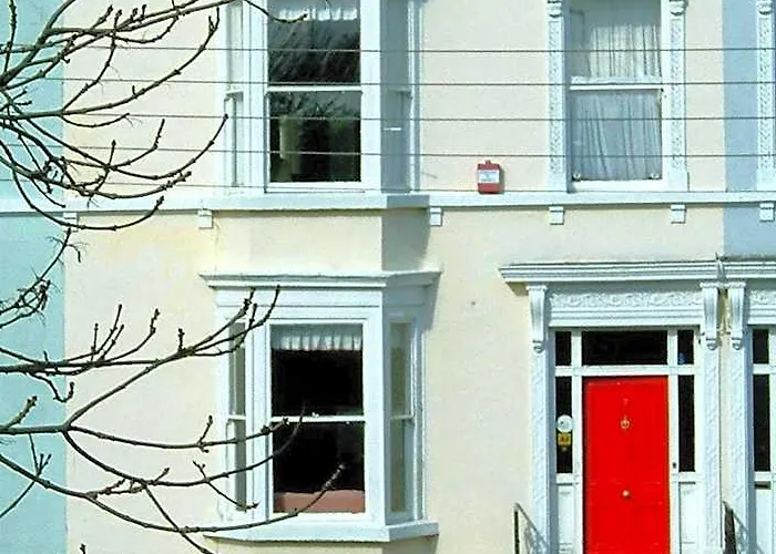 Bed and Breakfast Claremont House Dun Laoghaire
