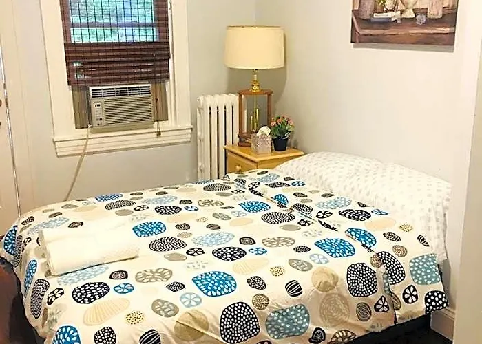 Best Bedroom Next To Jhu Baltimore