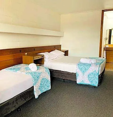 Caledonian Hotel Motel Hamilton