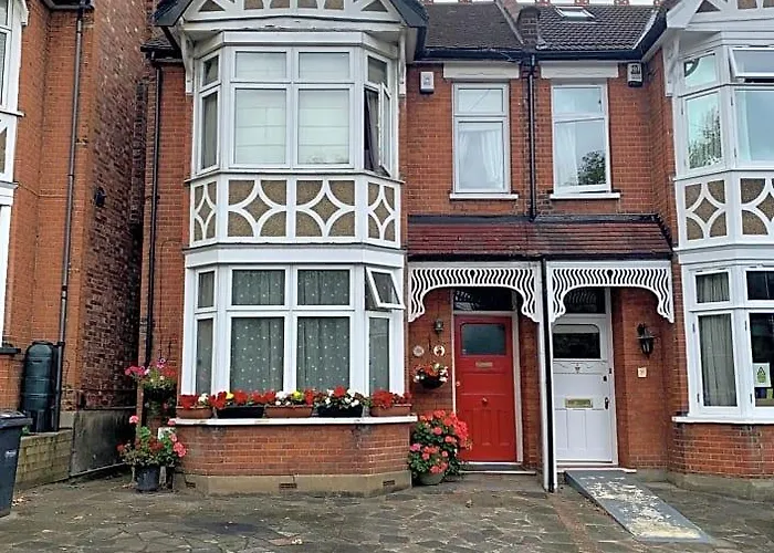 38 Whitehall Road Harrow on the Hill