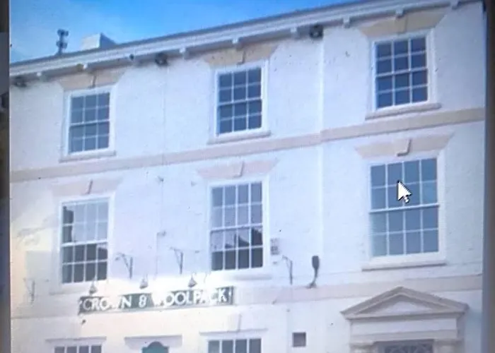 The Crown And Woolpack Hotel Long Sutton 