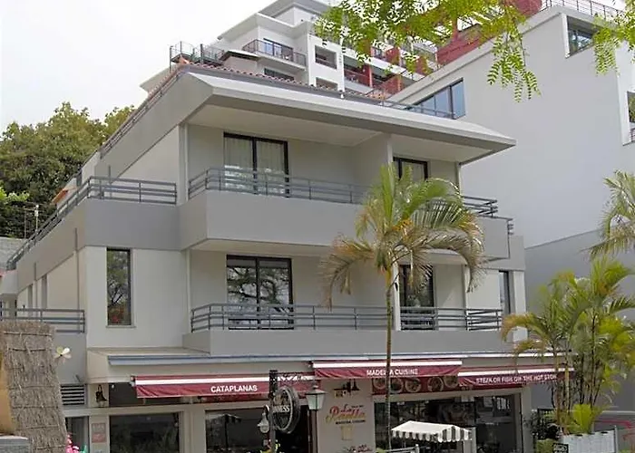 Apartamentos Turisticos Vitoria By Petit Hotels Funchal 