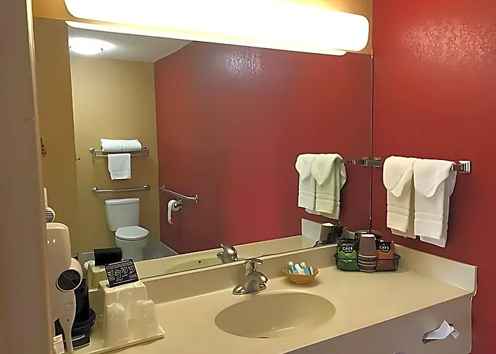 Econo Lodge Selmer