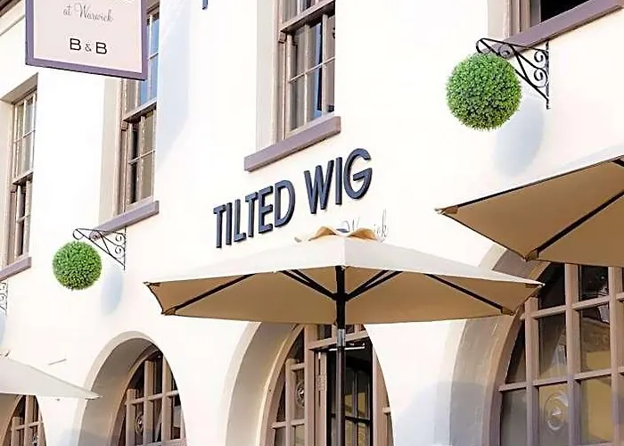 Tilted Wig Hotel Warwick 