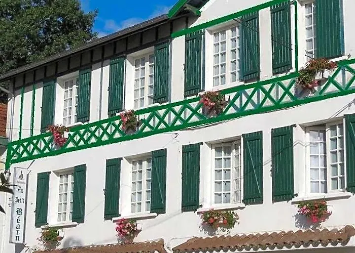 Hotel Au Petit Béarn Salies-de-Béarn