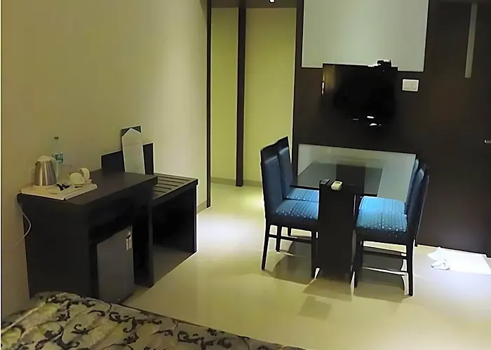 Hotel Capitol Thane
