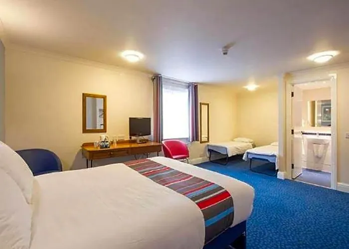 Travelodge Northampton Wootton
