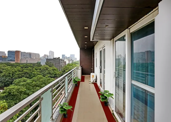 Collection O Daffodils Hotel Gurgaon