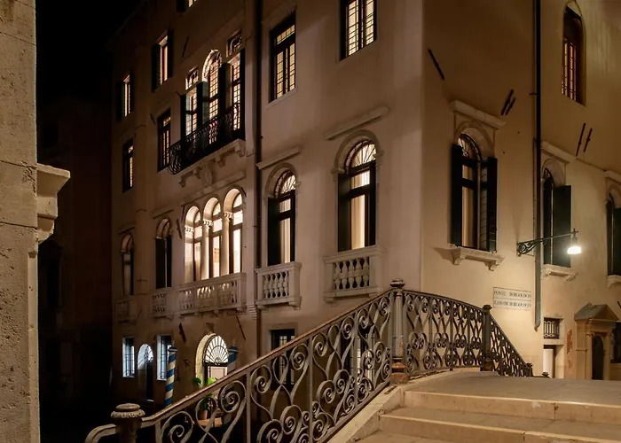 Eight Venezia Hotel