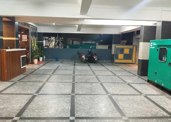 Super Collection O Rio Kondapur Near Rahavendra Colony Hotel