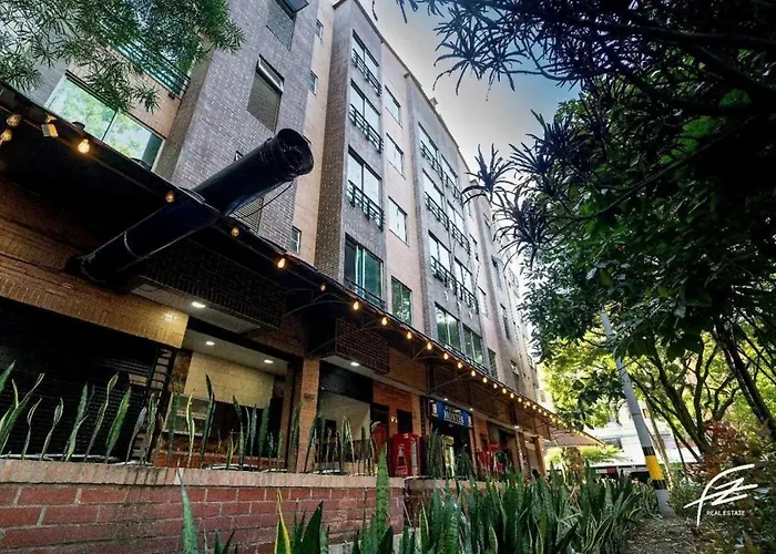 Aparthotel Living Montes Medellín