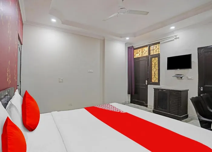 Hotel O Jpc Residency Near Dlf Avenue Saket New Delhi