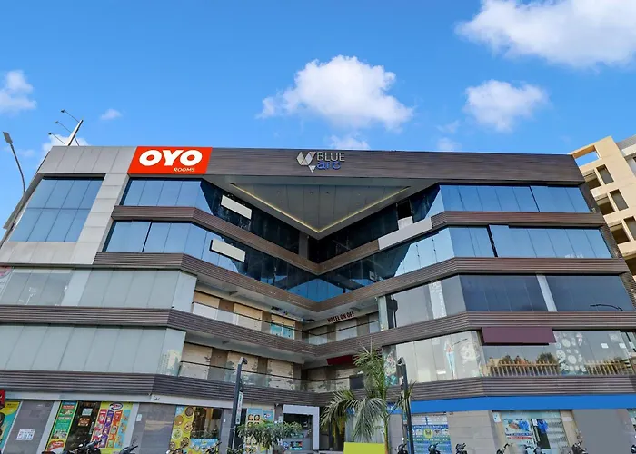 Hotel O Off Hotel Room Surat
