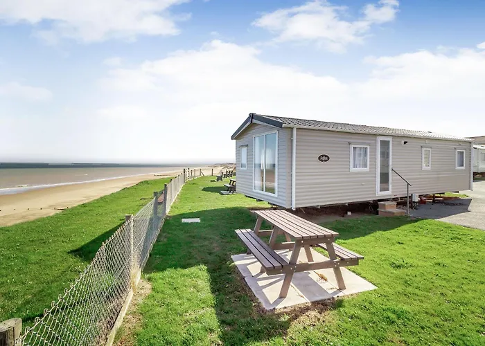 Castaways Beach Resort Bacton 