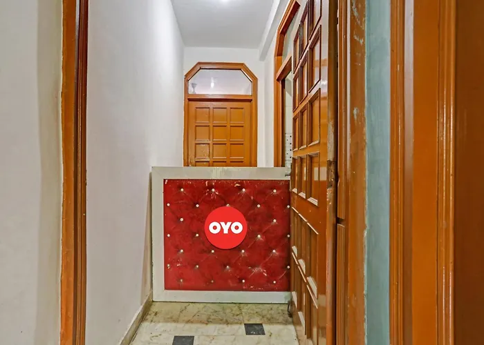 Oyo Flagship 81002 Hotel Tsa New Delhi