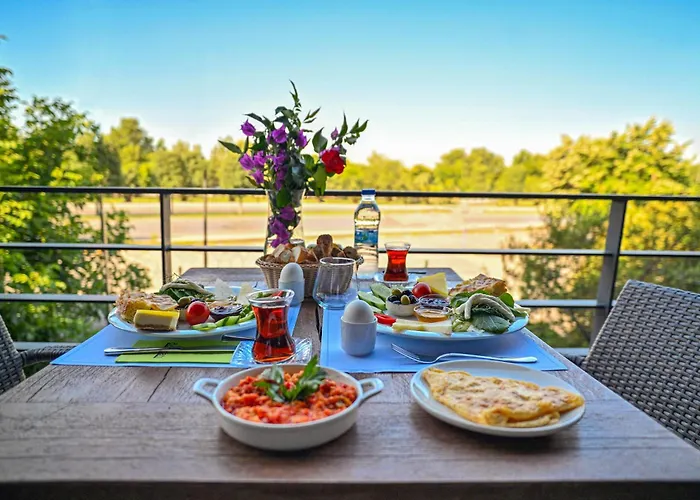 Denizati Plus Hotel Istanboel