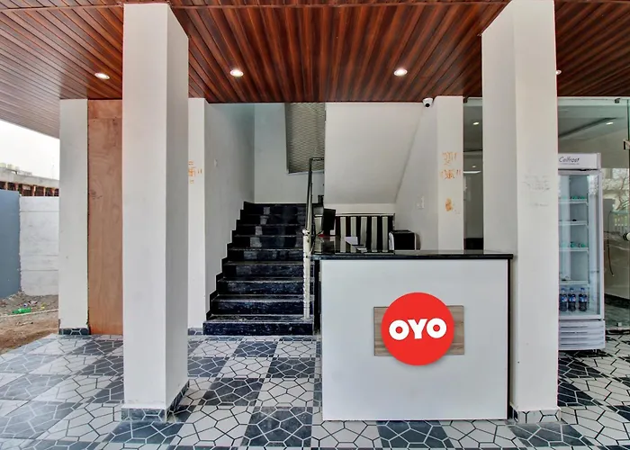 Hotel O The Paramount Hotel Nagpur