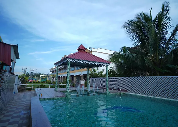 Sweet Dream Beach Resort !! 50 Meter From Beach !! Mandarmani