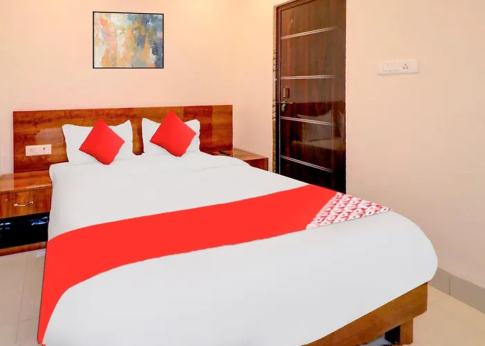 Hotel O Flagship Jai Shri Krishna Raipur 