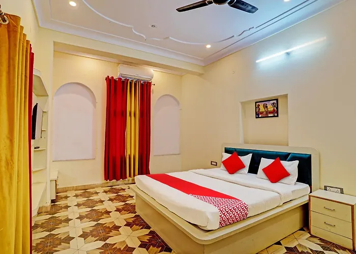 Hotel O Real Out Of The Blue Pushkar